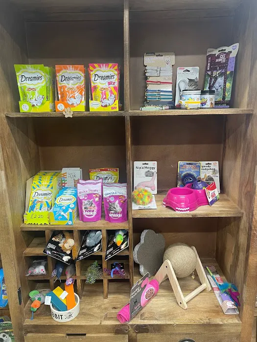 Appleby pet shop Picture 5