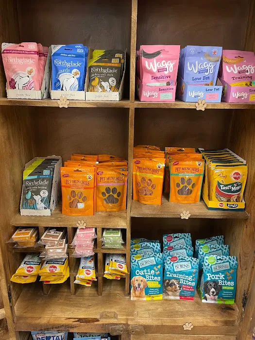 Appleby pet shop Picture 7