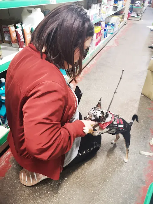 Pet Warehouse Picture 8