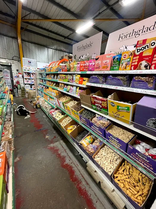 Pet Warehouse Picture 7