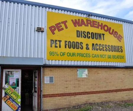 Pet Warehouse
