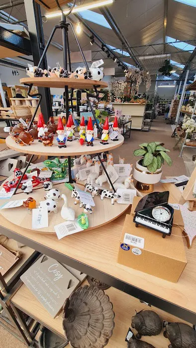 Pets & Aquatics at Plantsplus Picture 2