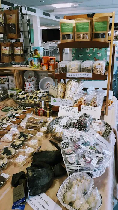 Puppy Sue's K-9 Kitchen Picture 3