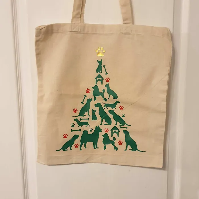 Jalia Designs Pet Boutique Picture 1