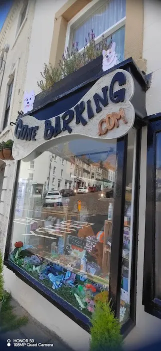 Gone Barking Picture 4