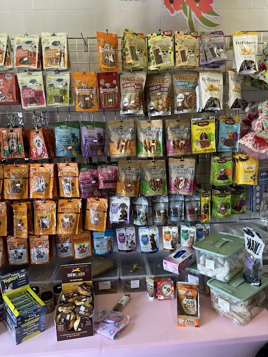 Rosies Boutique LTD Picture 9