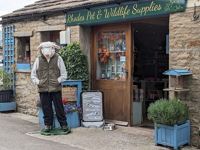 Rhodes Pet and Wildlife Supplies Picture 1