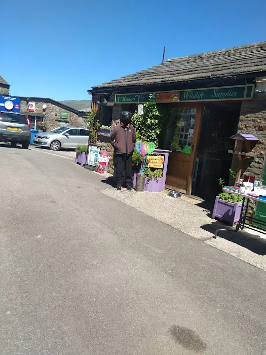 Rhodes Pet and Wildlife Supplies Picture 3