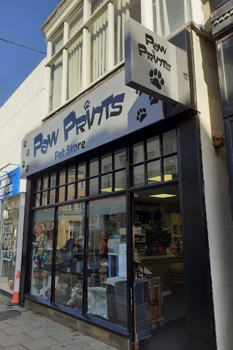 Paw Prints Pet Store Picture 8