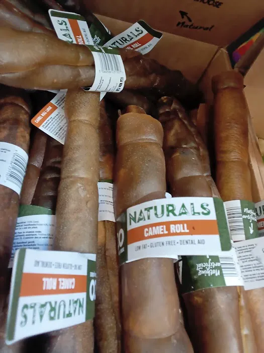 Slims Pet Shop Picture 2