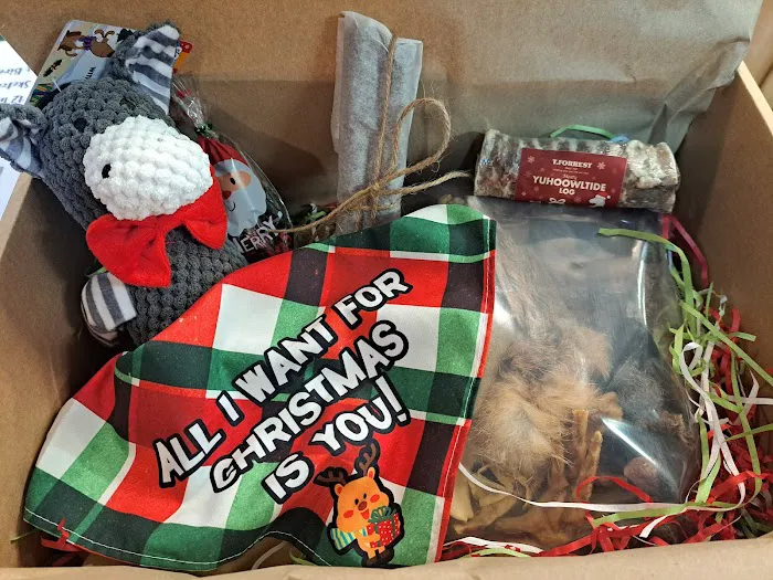 Pawlina's Pet Shop Picture 9