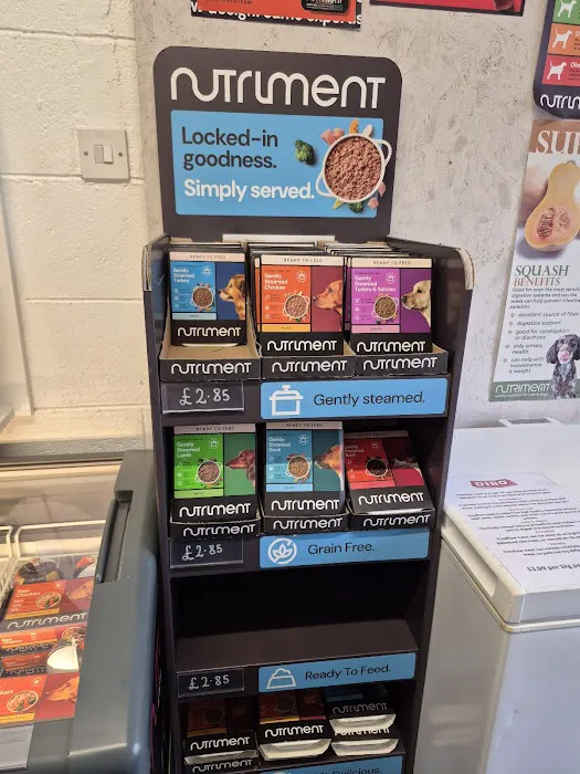 Pawlina's Pet Shop Picture 2