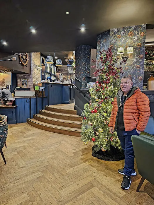 Paws by the Lake - Ambleside Pet & Gift Shop Picture 3