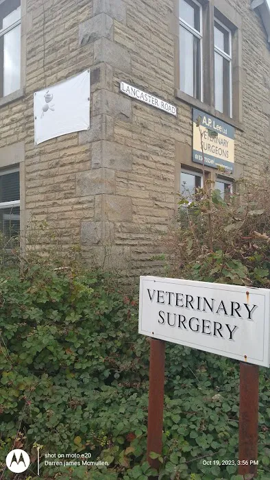 A P Lee Vets Picture 1