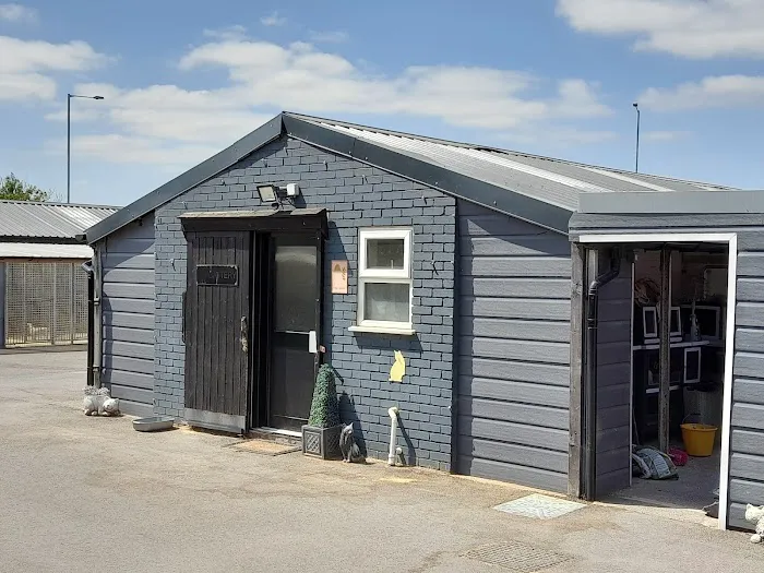 Landorn Boarding Kennels & Cattery Picture 4