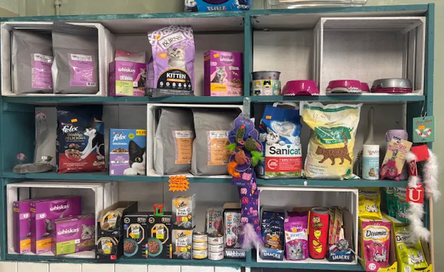 Mav & Annie’s Pet Store Picture 8