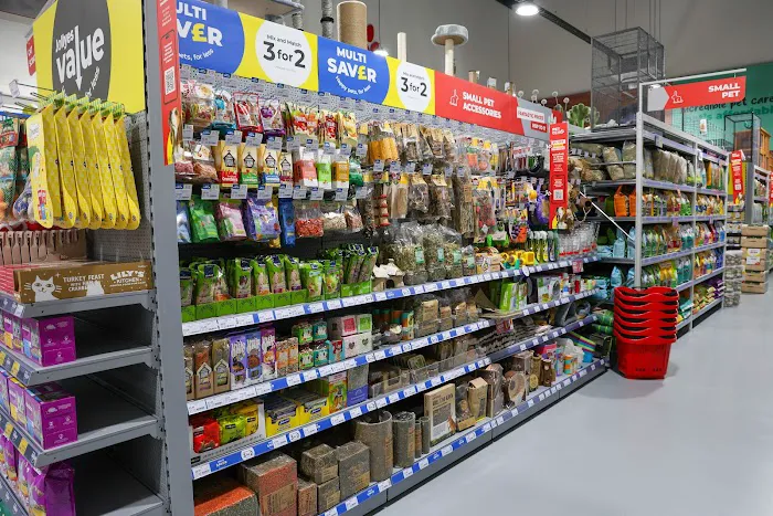 Jollyes - The Pet People York Picture 9