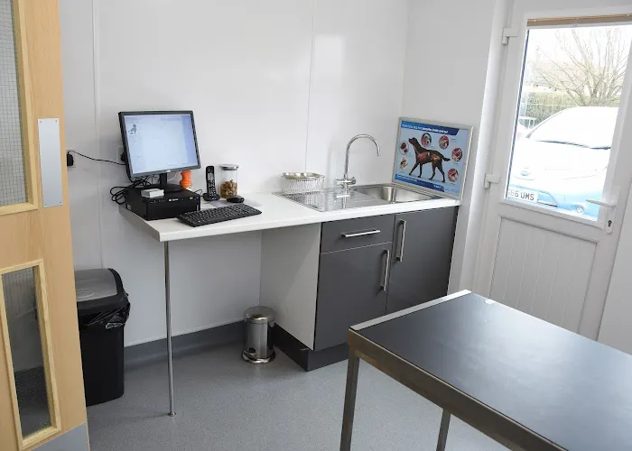 Birchwood Veterinary Practice Picture 3
