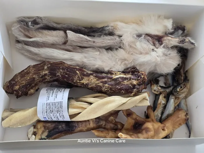 Rues Corner Picture 6