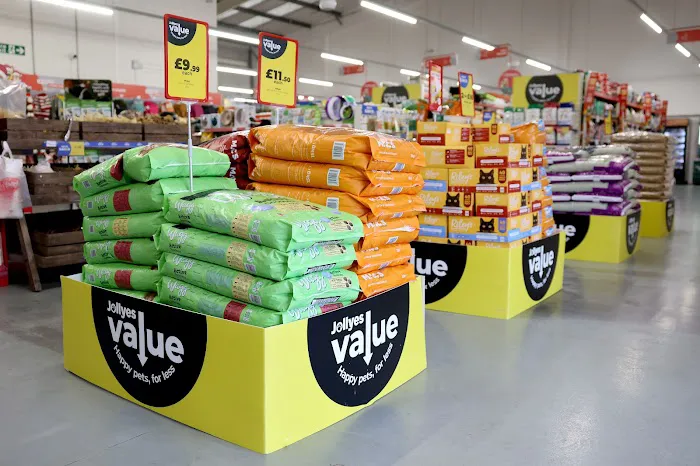 Jollyes - The Pet People Selby Picture 3