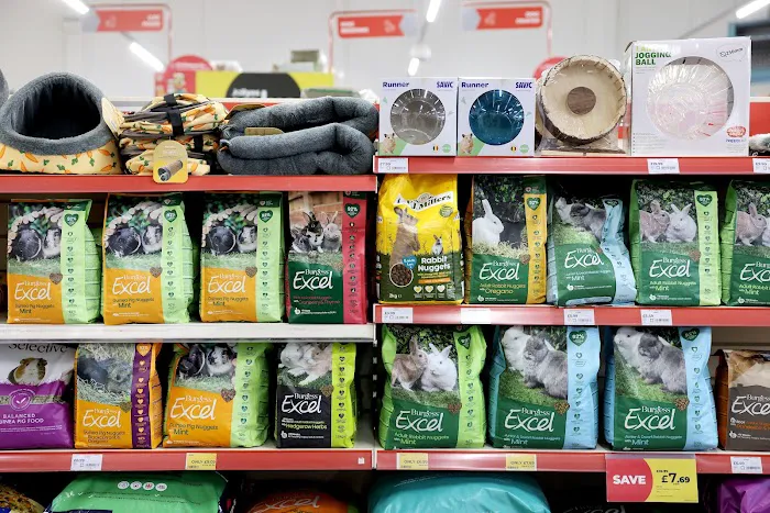 Jollyes - The Pet People Selby Picture 7