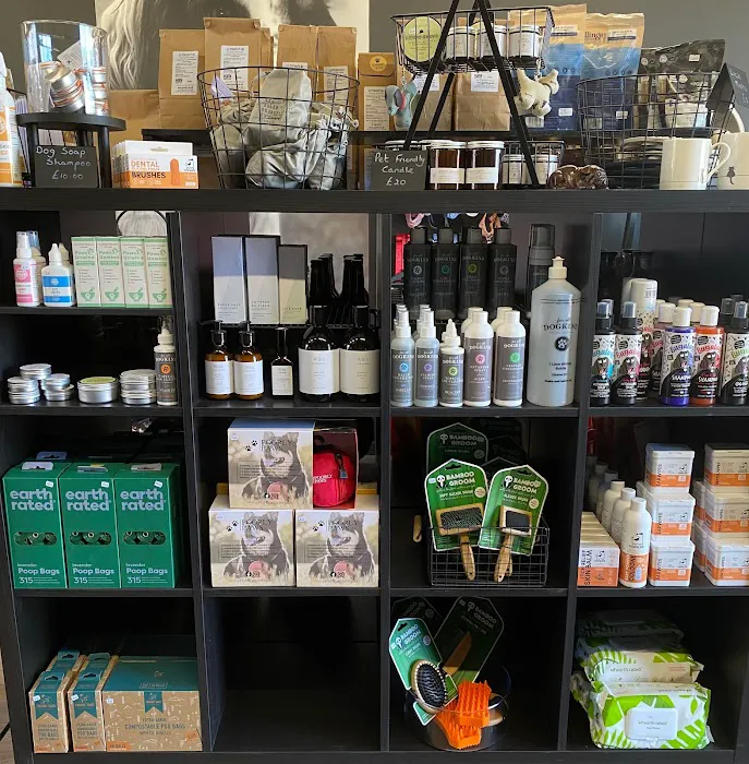 Maggie May’s Pet Boutique Picture 2