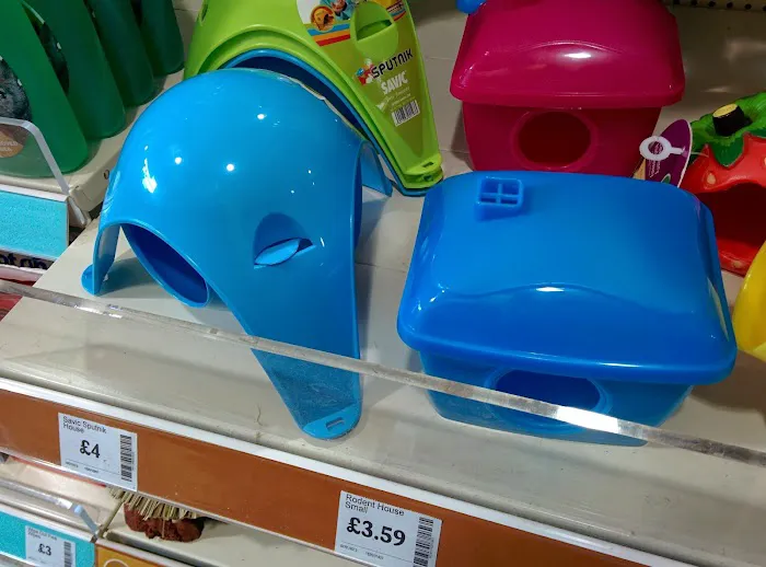 Pets at Home Cardiff Ty Glas Picture 7