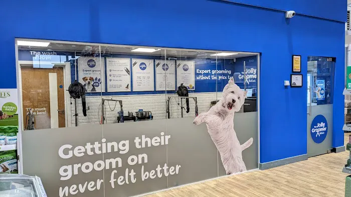 Jollyes - The Pet People Belfast Picture 10