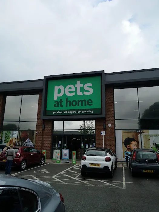 Pets at Home Leeds Kirkstall Picture 4