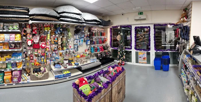 Family Tree Pet Supplies Picture 1