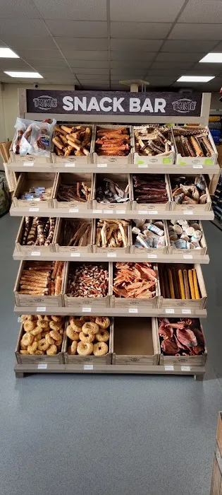 Family Tree Pet Supplies Picture 6