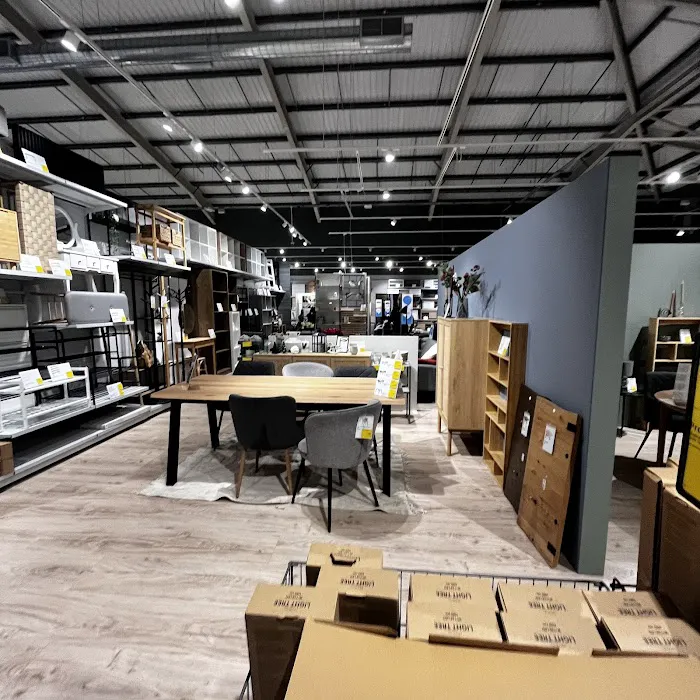 Jollyes - The Pet People Leeds Picture 2