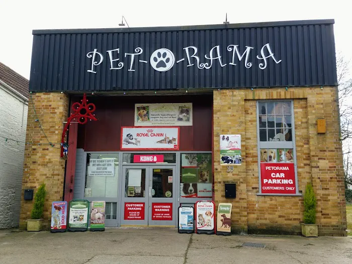 ma Pet Shop Bourne Picture 1