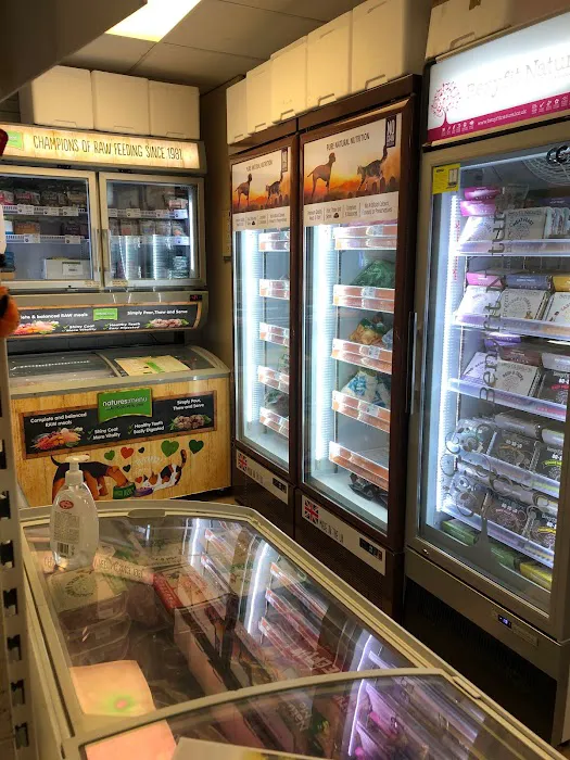 ma Pet Shop Bourne Picture 6