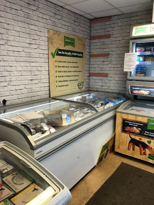 ma Pet Shop Bourne Picture 2