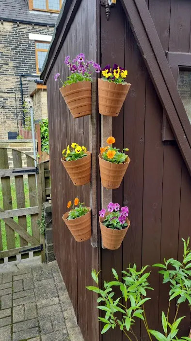 Darvill's Pets Gardens and Florist Picture 8