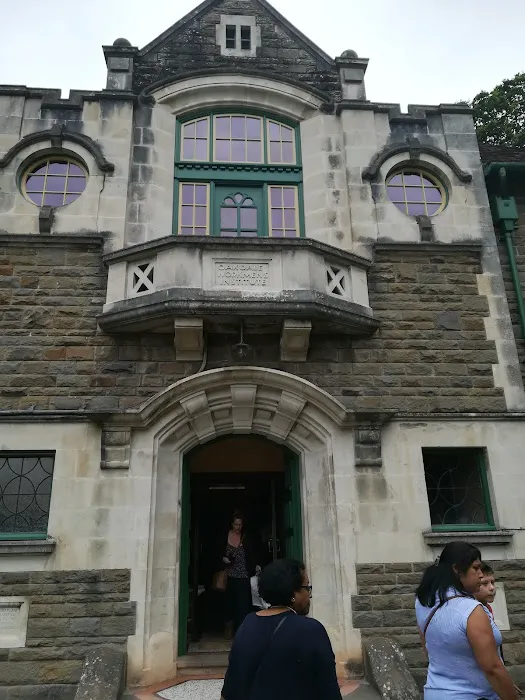 St Fagans Cattery Picture 9