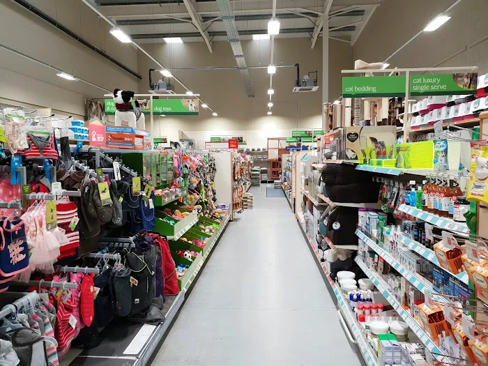 Pets at Home Huddersfield Waterloo Picture 3