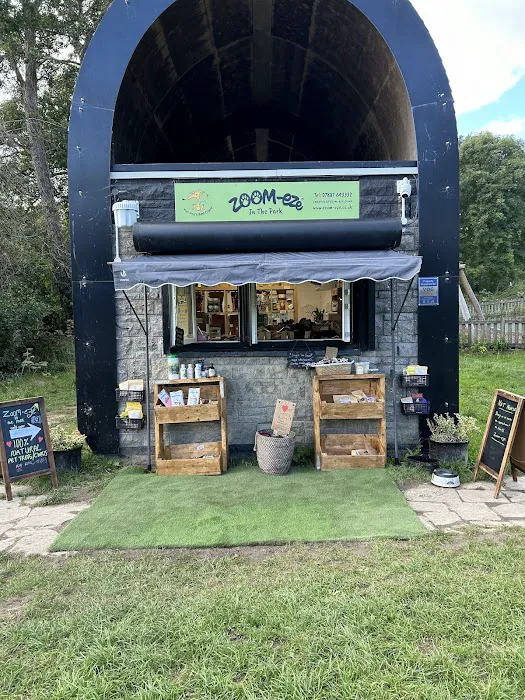 ZOOM-EZE IN THE PARK Picture 5