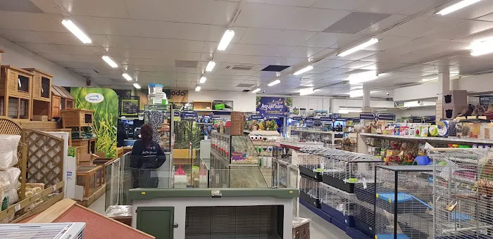 Natural world pet store Picture 2