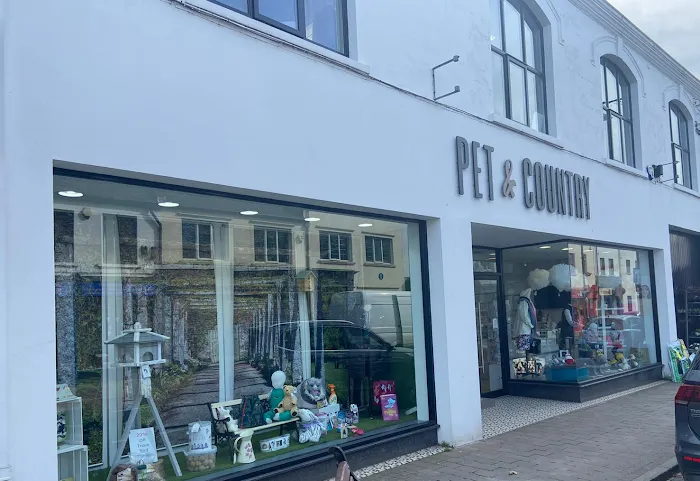 Pet & Country Picture 3