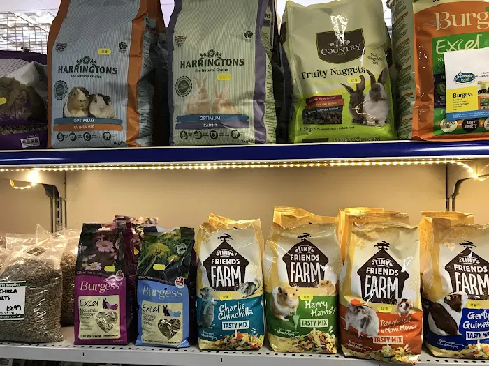 Lindas Pet Supplies Picture 2