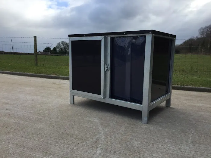 RH DOG PENS Picture 1