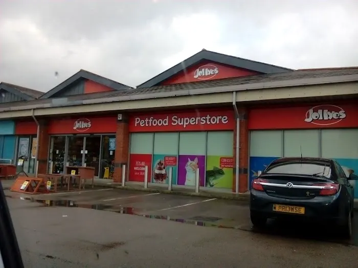 Jollyes - The Pet People Kettering Picture 10