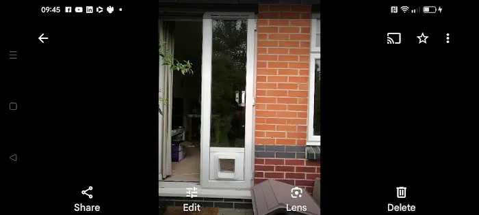 Leicester Catflap Fitter Picture 2