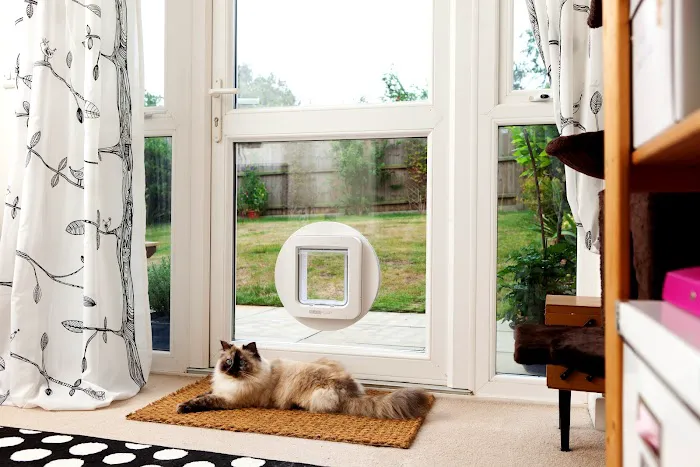 Leicester Catflap Fitter Picture 5
