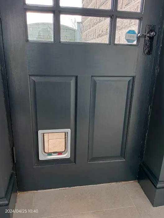 Leicester Catflap Fitter Picture 8