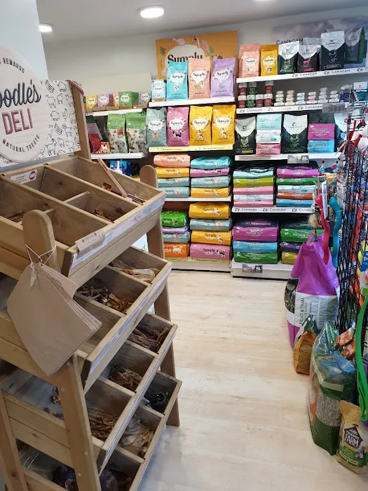 Mutt & Moggy Picture 5